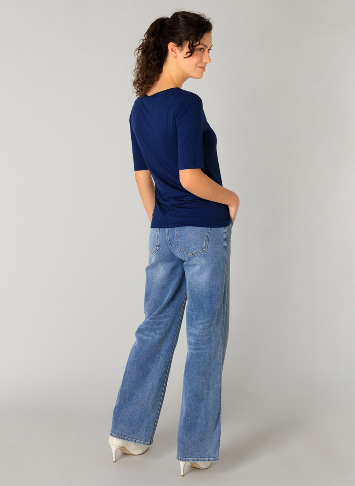 Ramona Slim Fit Women's T-Shirt | YEST