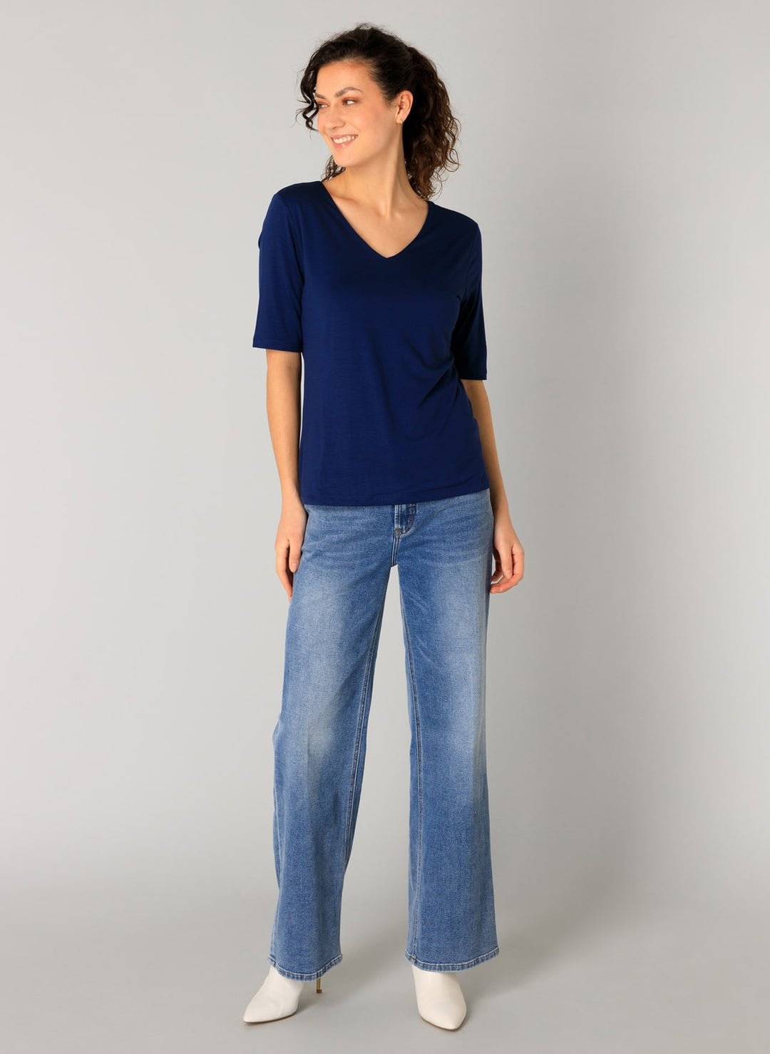 Ramona Slim Fit Women's T-Shirt | YEST