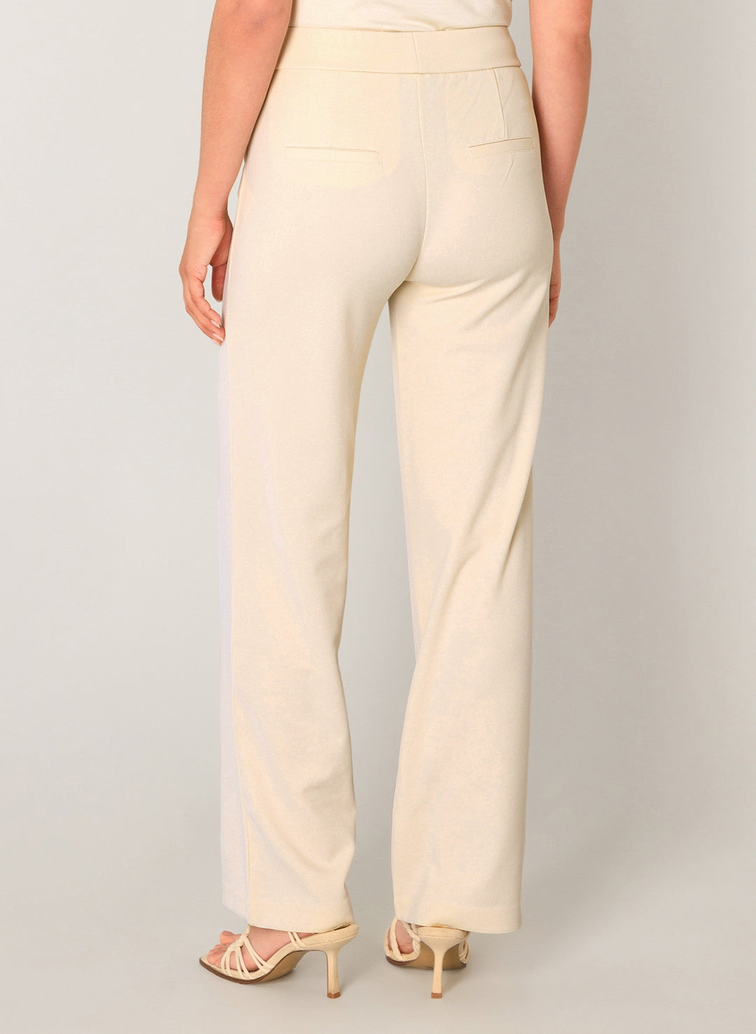 Yarah Wide-leg Women's Trousers | Base Level