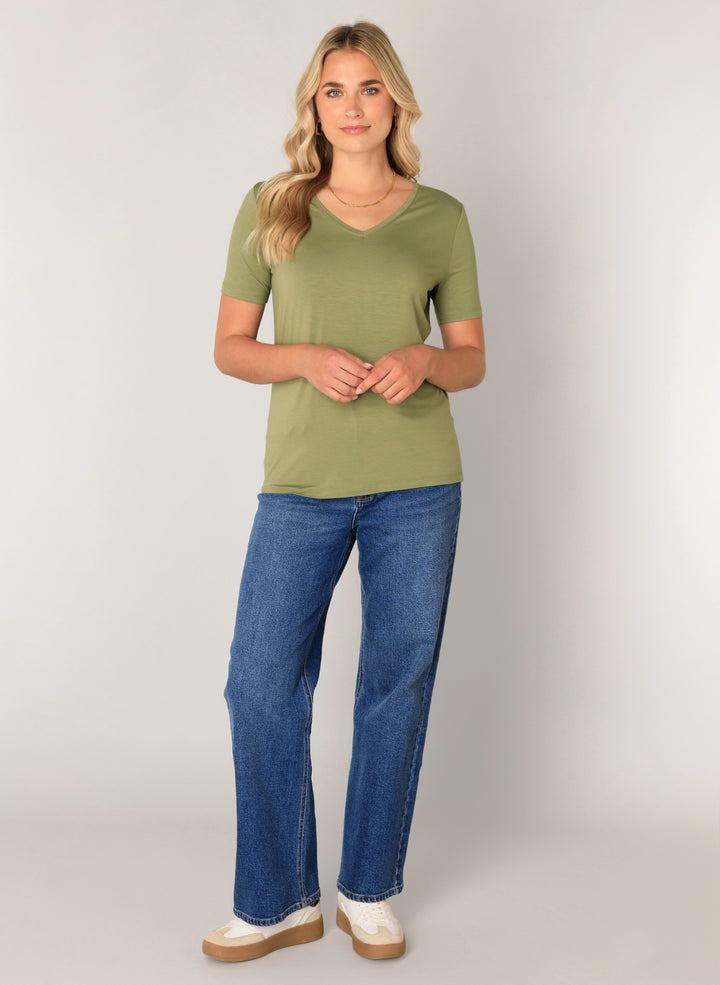Yanic V-neckline Women's T-Shirt | Base Level