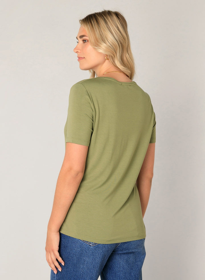 Yanic V-neckline Women's T-Shirt | Base Level