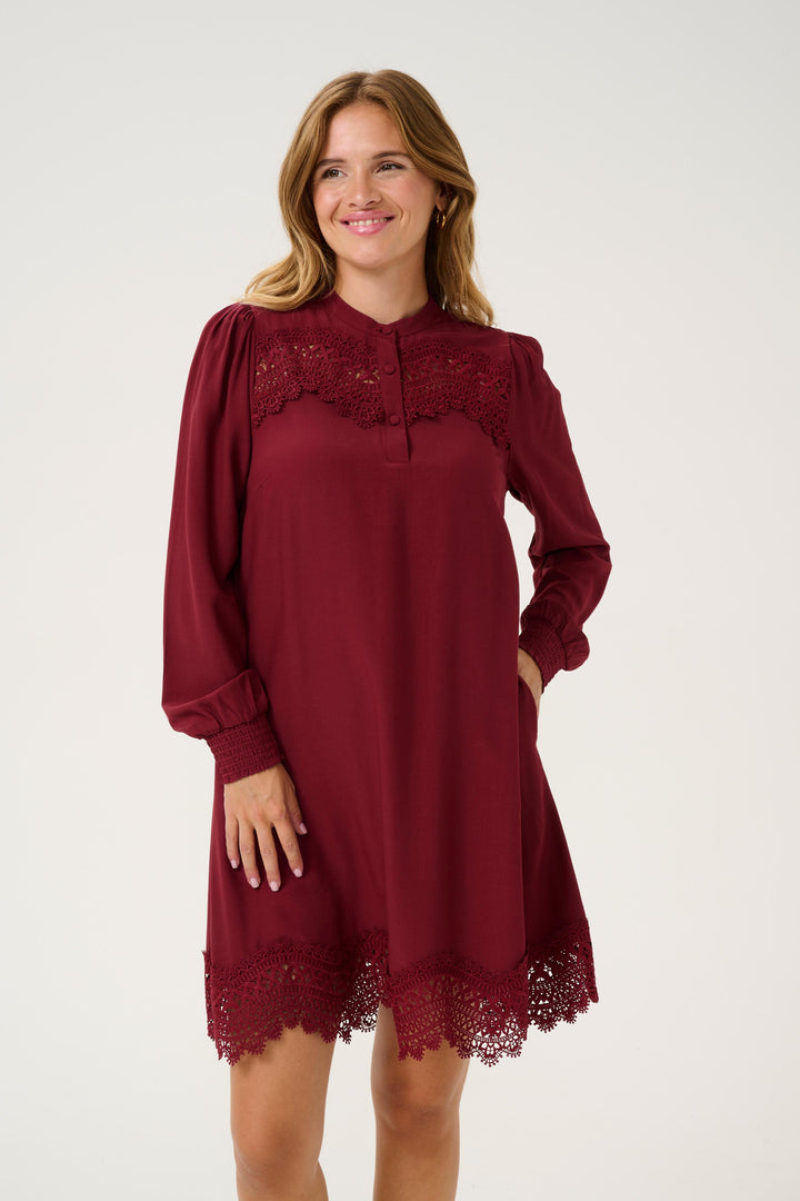 CUtiffany Women's Wine Red Long Sleeve Dress | Culture