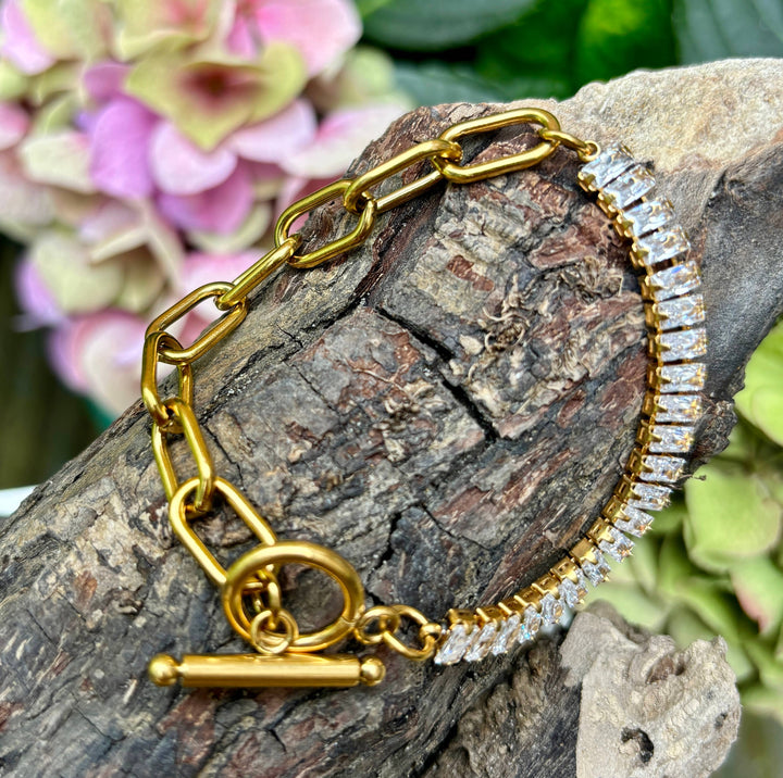 Cubic Zirconia T-Bar Bracelet – 18ct Gold Plated Stainless Steel