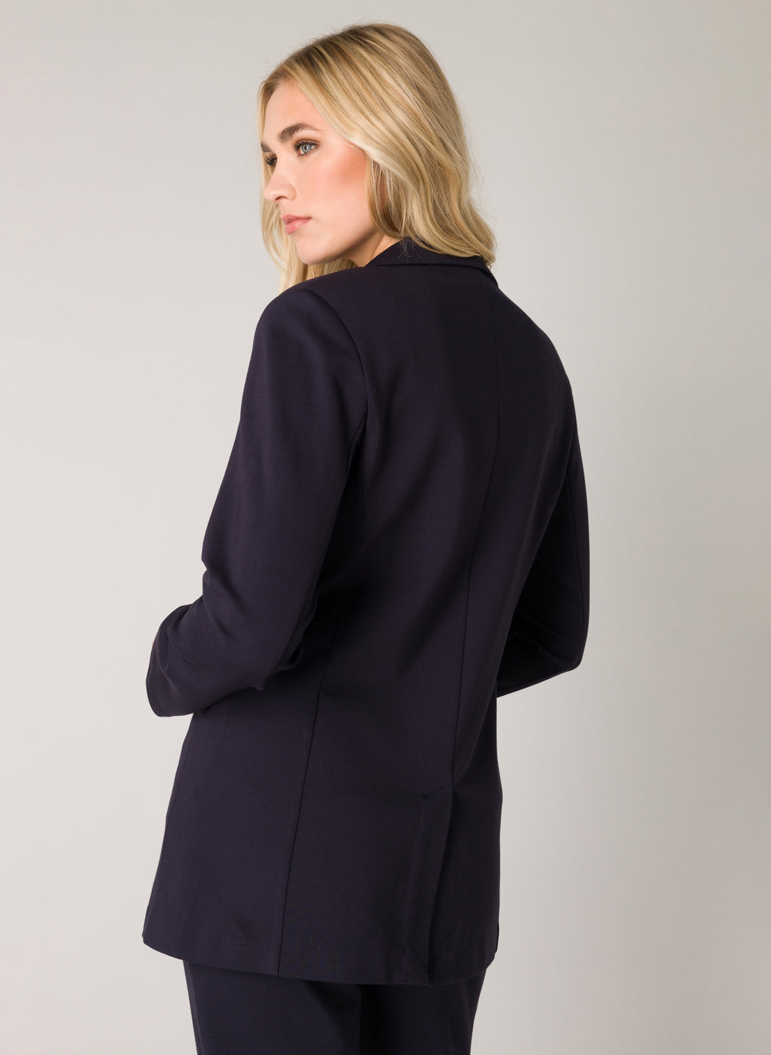 Yace Women's Blazer | Base Level