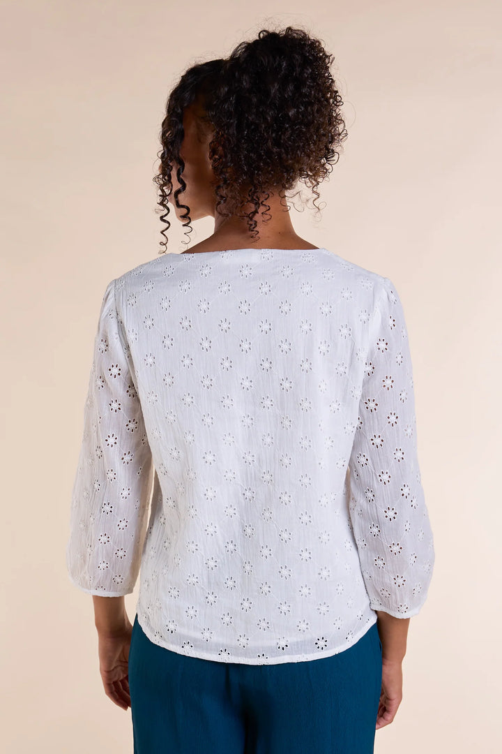 Broderie Anglaise Top