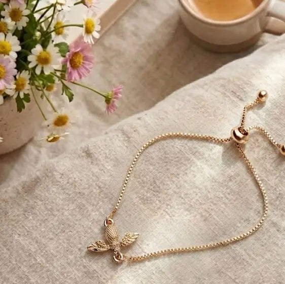 Adjustable bee Bracelet