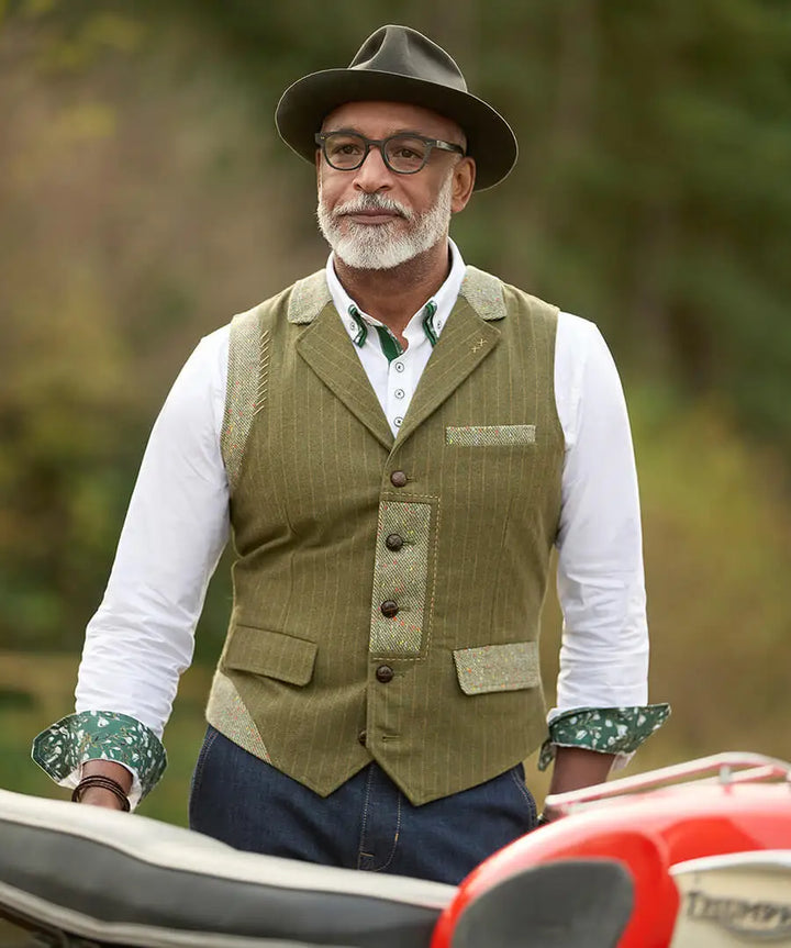 Distinguished Men's Waistcoat | Joe Browns