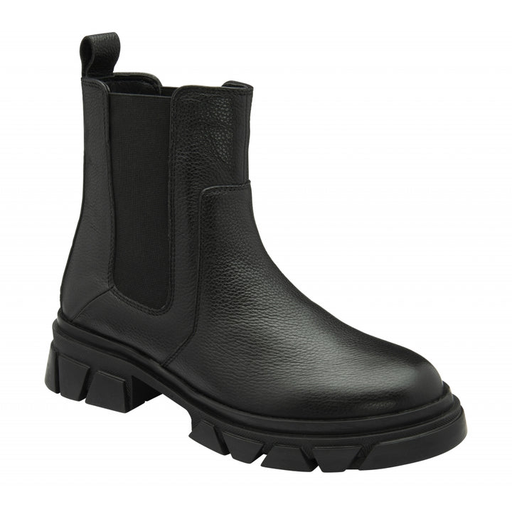 Ravel Black Leather Munro Chelsea Boots