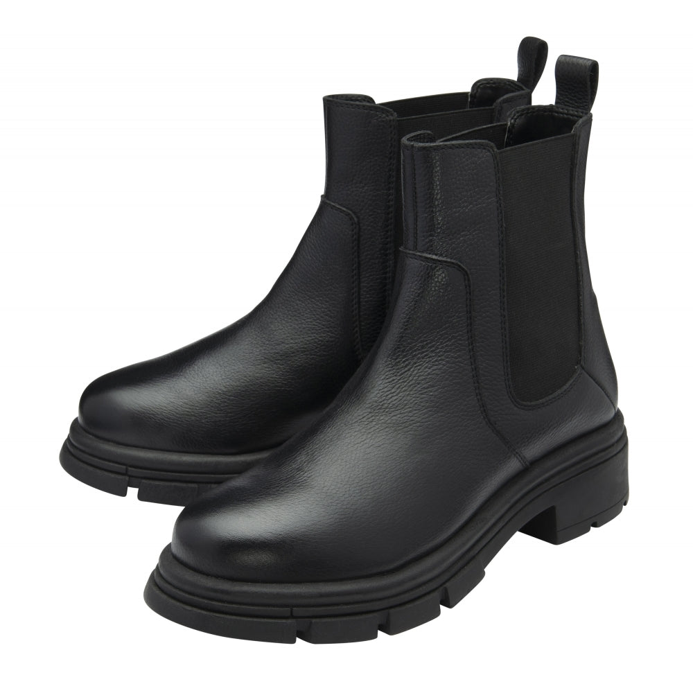 Ravel Black Leather Munro Chelsea Boots