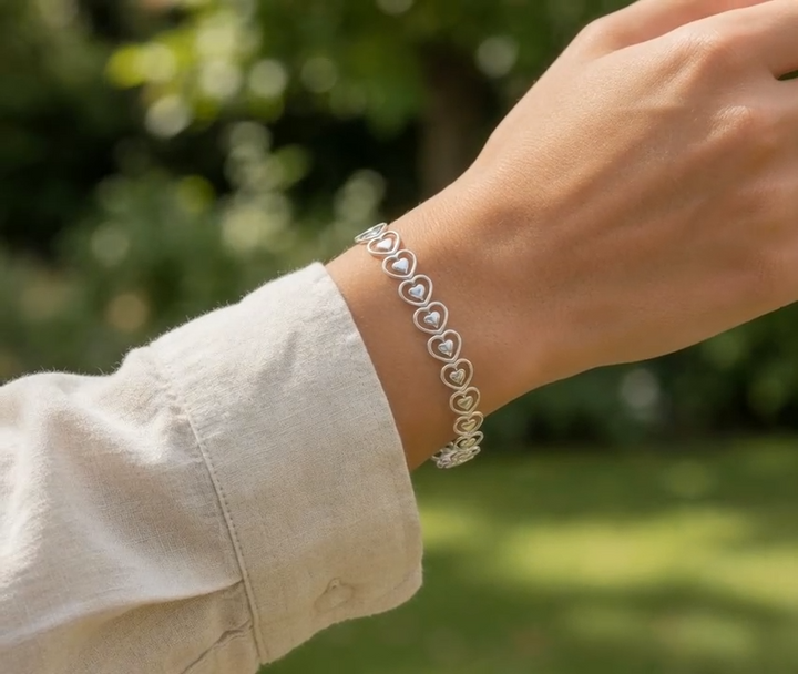Elastic Heart Bracelet