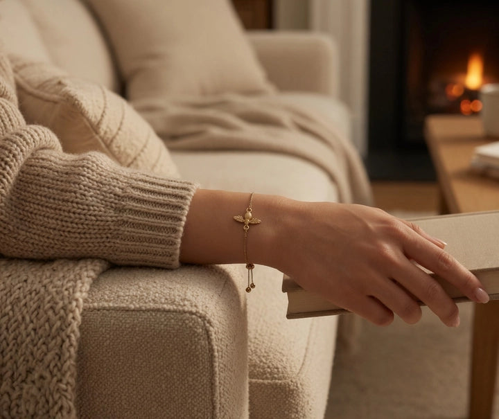 Adjustable bee Bracelet