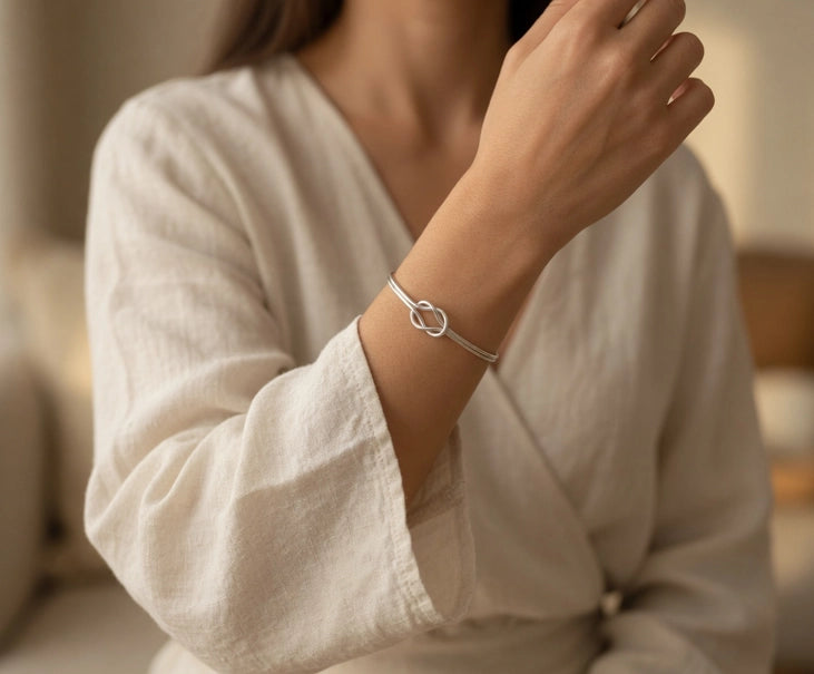 Reef Knot Bangle