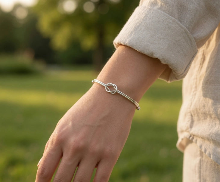 Reef Knot Bangle