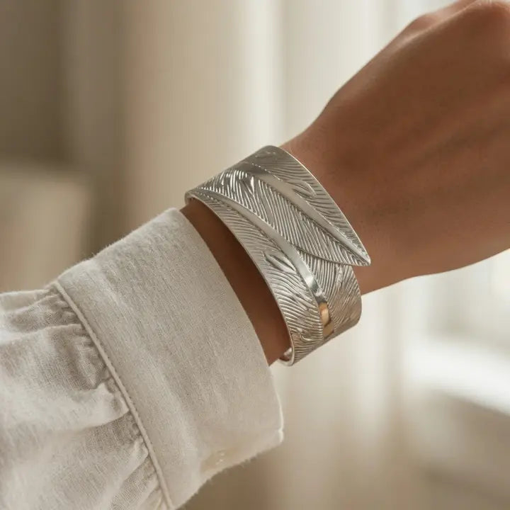 Leaf Design Cuff Bangle